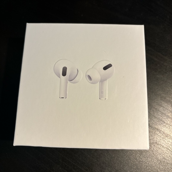 Airpods Pro with Magsafe Charging Case